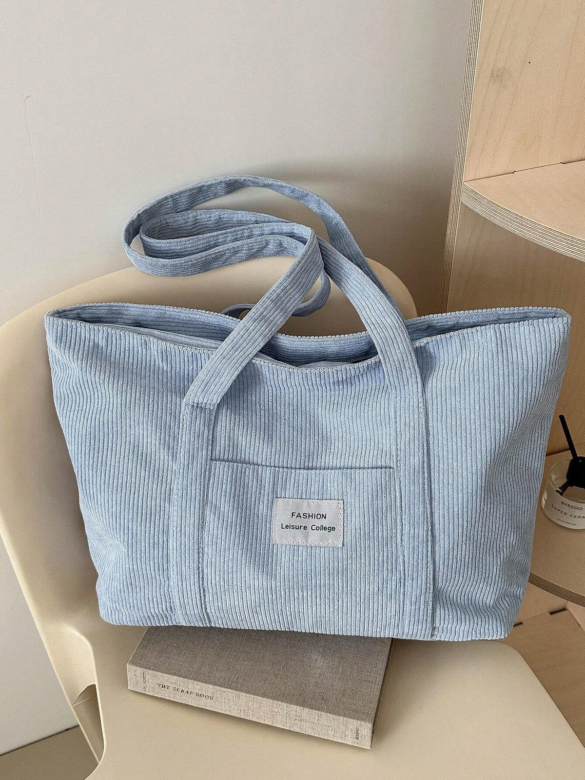 Stor corduroy tote bag i blå farve til skole og arbejde