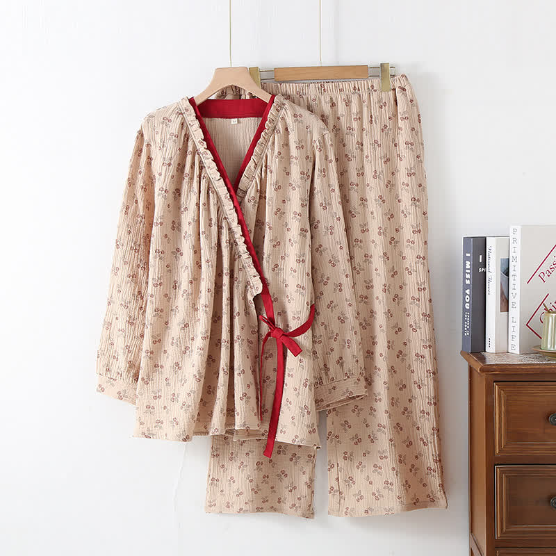Kimono pyjamassæt i blå-grøn og beige – begge farver side om side
