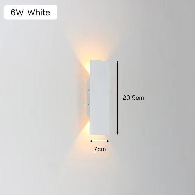 Elegant Weather-Resistant LED Wall Light for Outdoor Spaces - Lioren