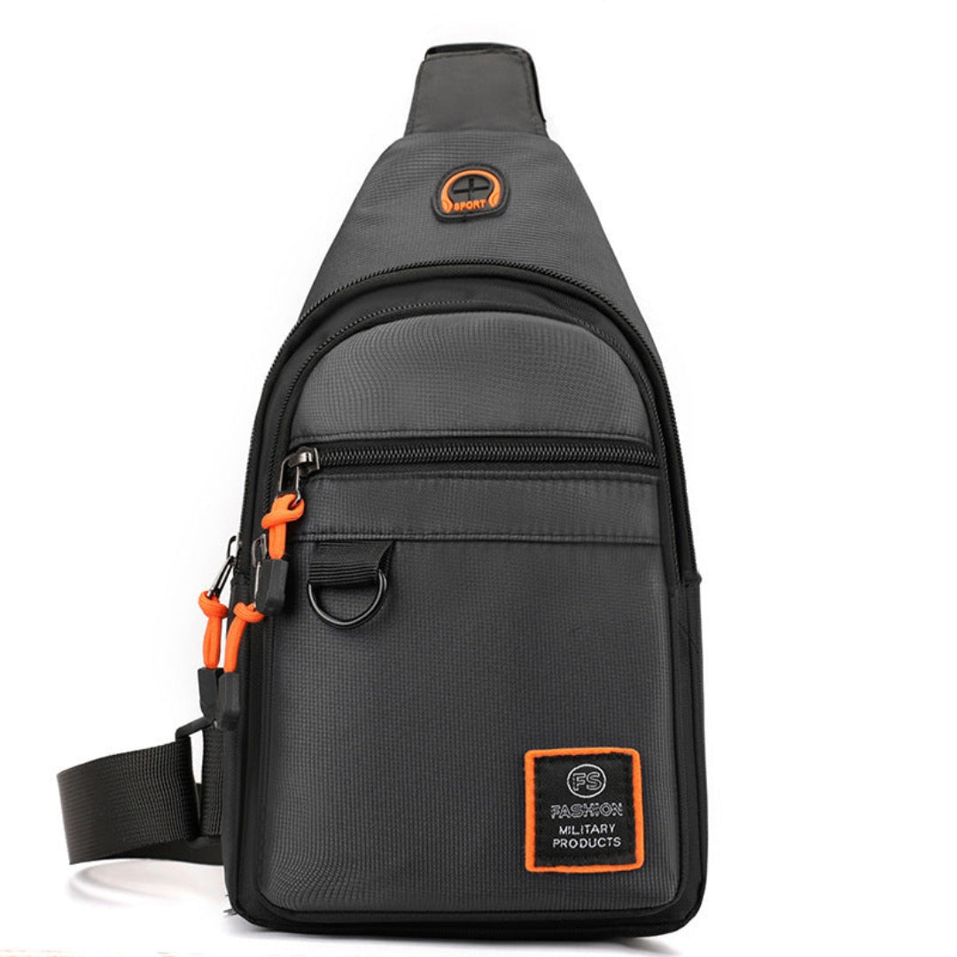 Vandtæt crossbody skuldertaske med mange rum – set forfra