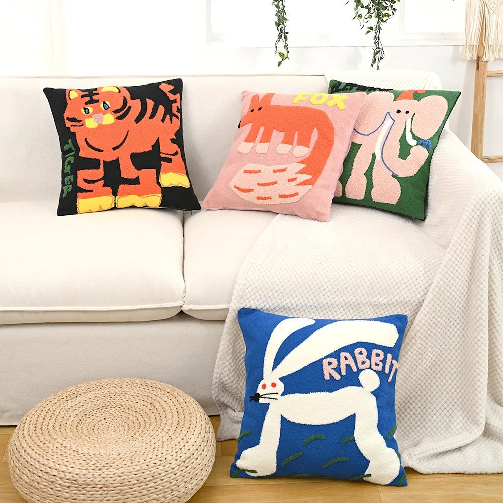 Broderet pudebetræk med tiger motiv – 45x45 cm