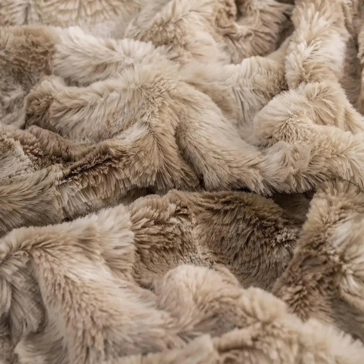 WinterNest Tæppe – Varmt Dobbeltsidet Fleece-vintertæppe