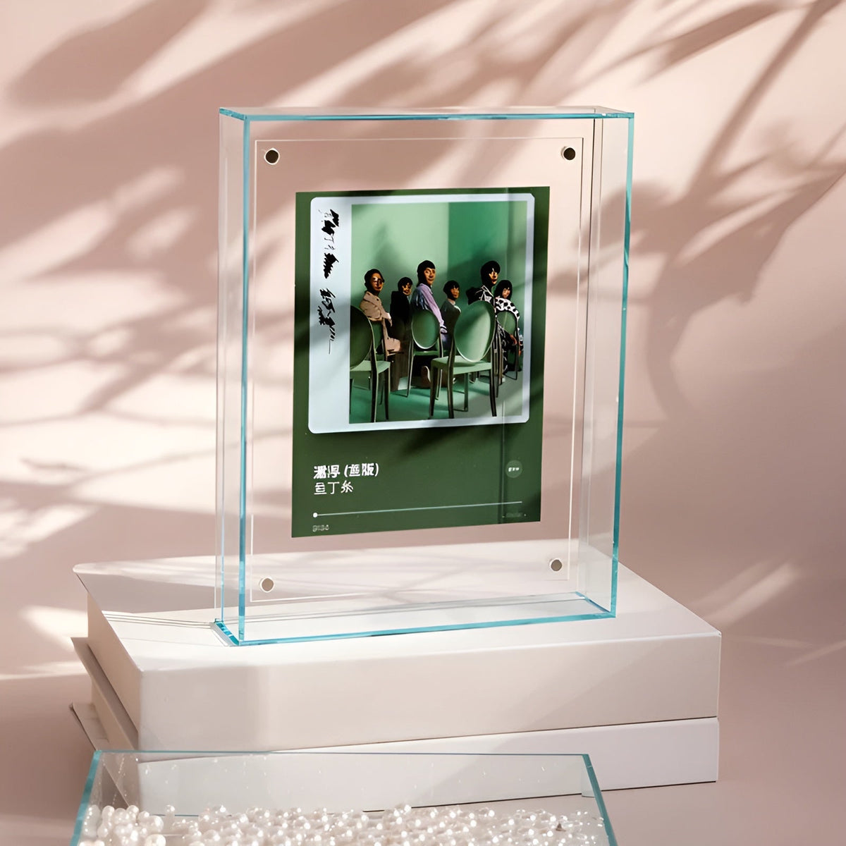 Akryl fotoramme med neon-design i 80'er-stil – moderne og dekorativ