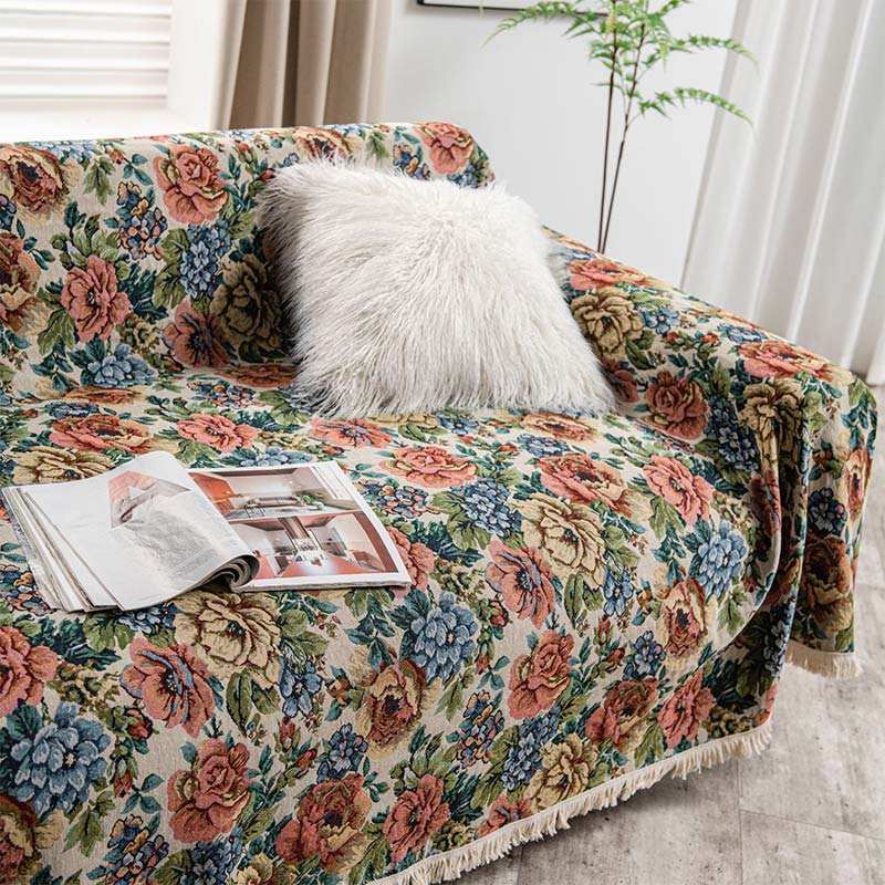 Sofabetræk med rosenprint – detalje af printmønster