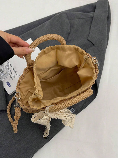 Flettet sommertaske med kraftige hanke – detalje