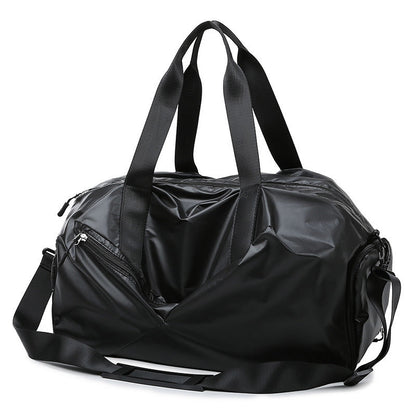 Letvægts duffel bag til fitness og svømning set forfra