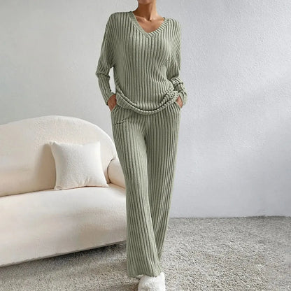Hjemmedragt i strik – casual hverdagslook