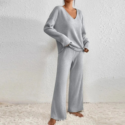 Strikket hjemmedragt til kvinder – komfortabelt og stilfuldt