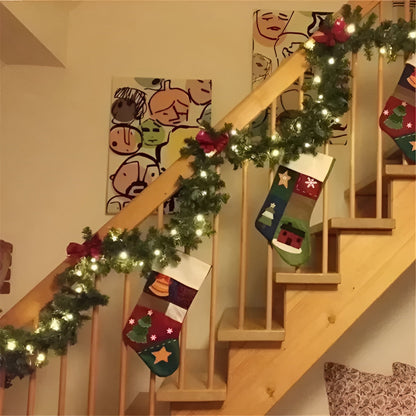 LED-juleguirlande i Rattan – Varmt Lys og Naturligt Look | Perfekt til Trappe og Pejs
