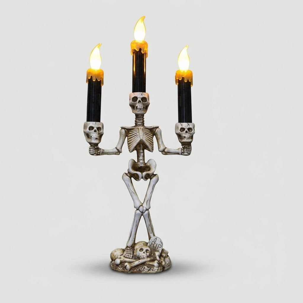 Skelet lysestage med tre LED-stearinlys til Halloween dekoration