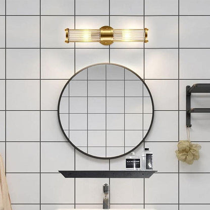 Elegant væglampe med varmt LED-lys i klassisk stil – miljøbillede stue