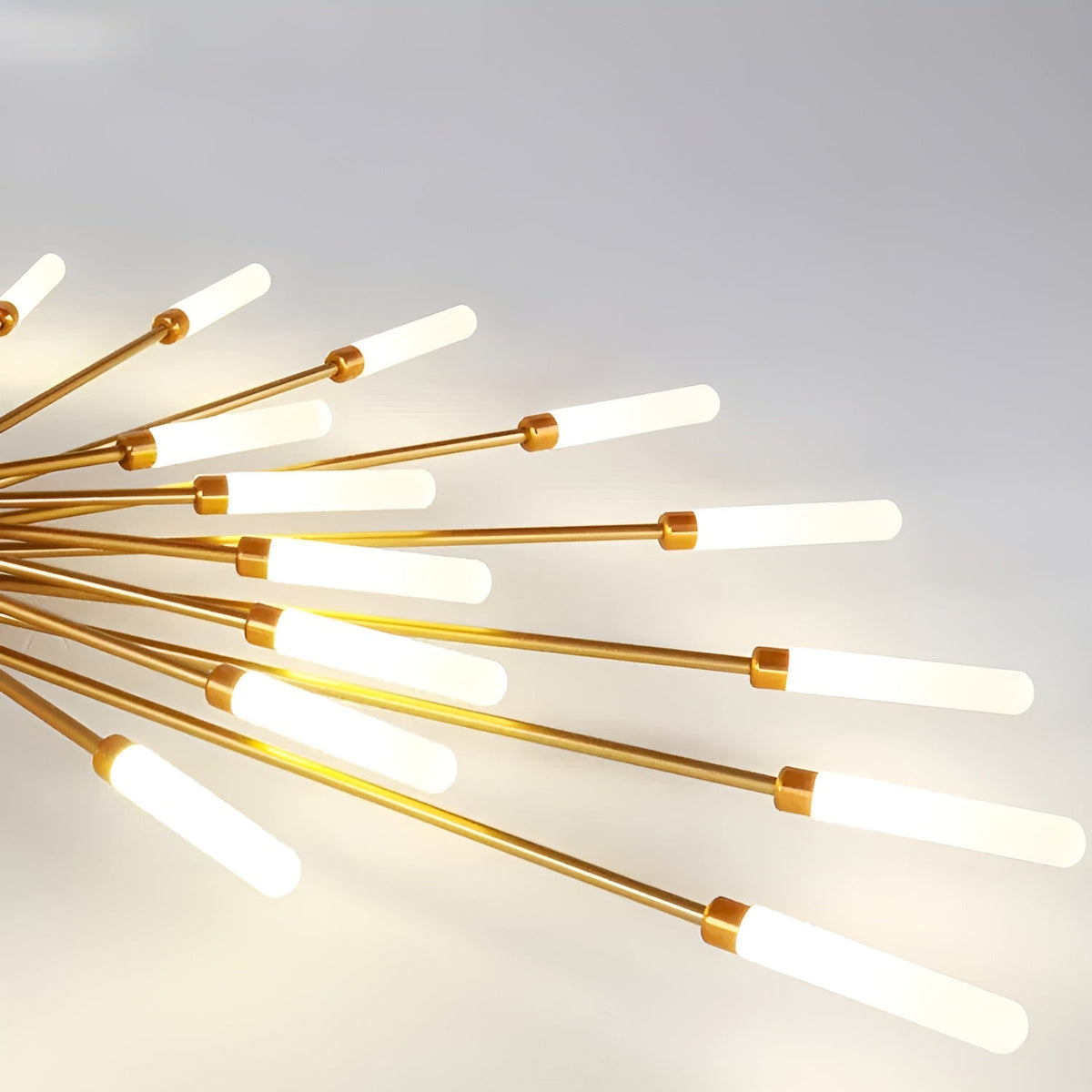 Modern LED-loftlampe til loft – set nedefra med jævn lysfordeling