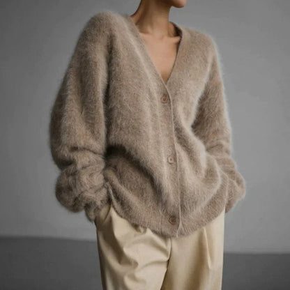 Cashmere cardigan i klassisk snit – forside