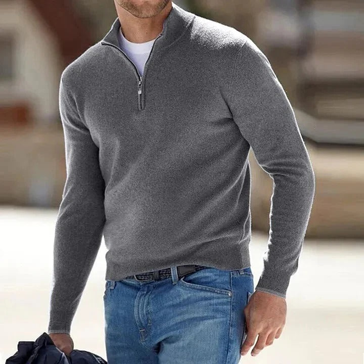 Kashmirsweater set forfra på model