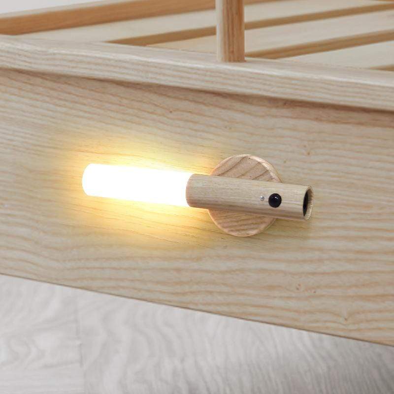 USB-opladning af træklampe med bevægelsessensor